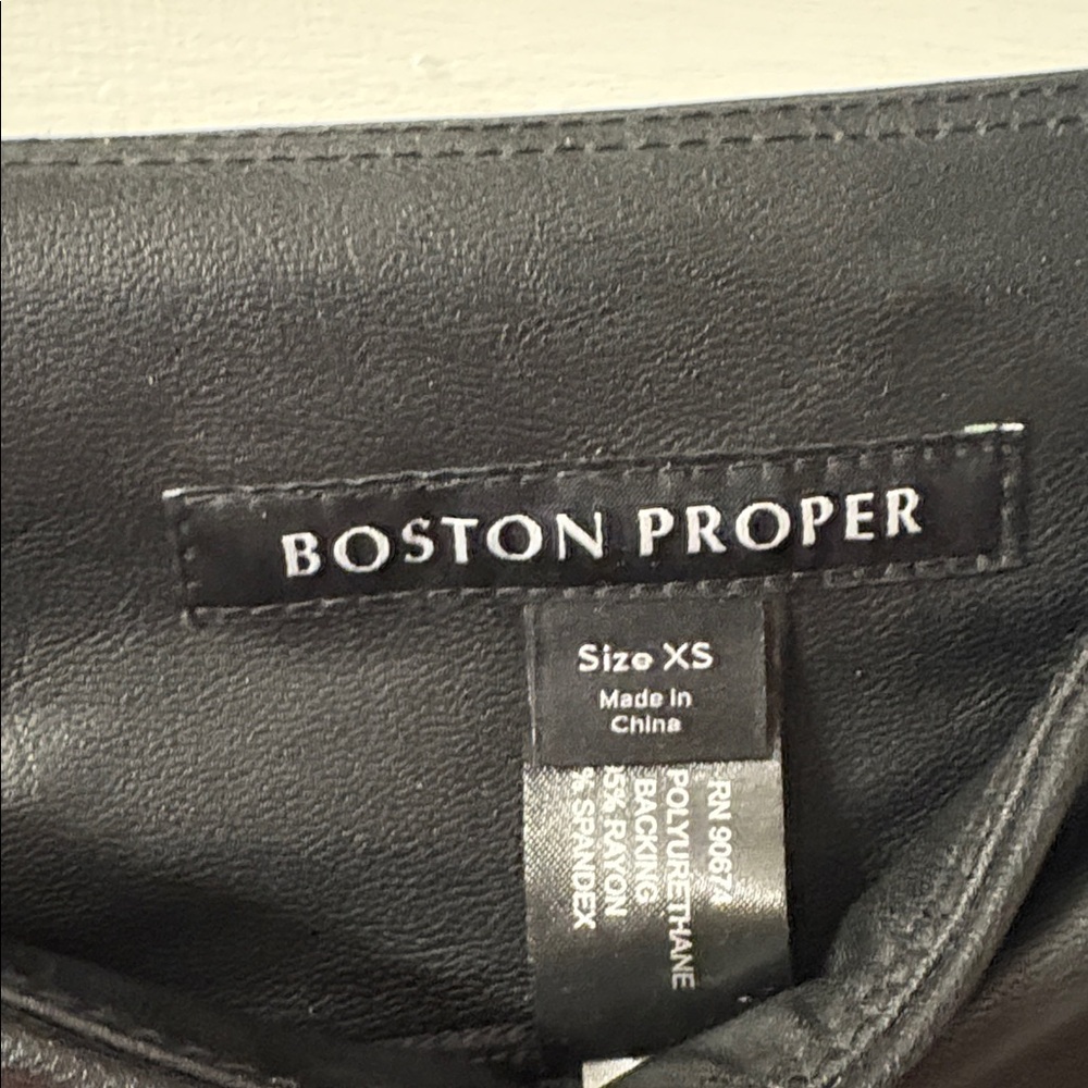 Boston Proper Black‎ Leatherette Pants XS - Picture 3 of 14